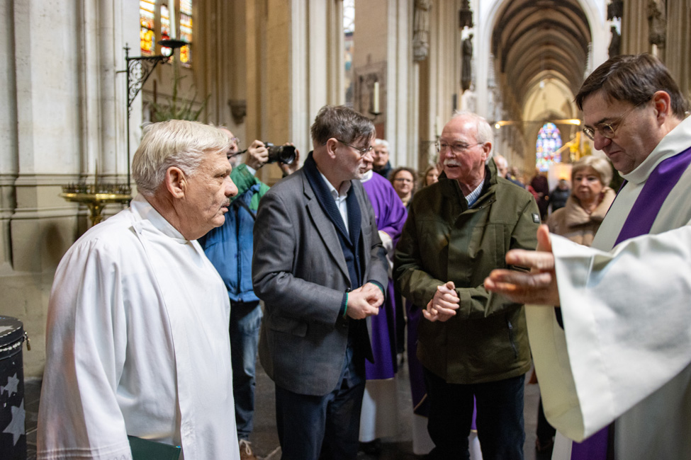 Kerststal Sint-Jan officiëel geopend