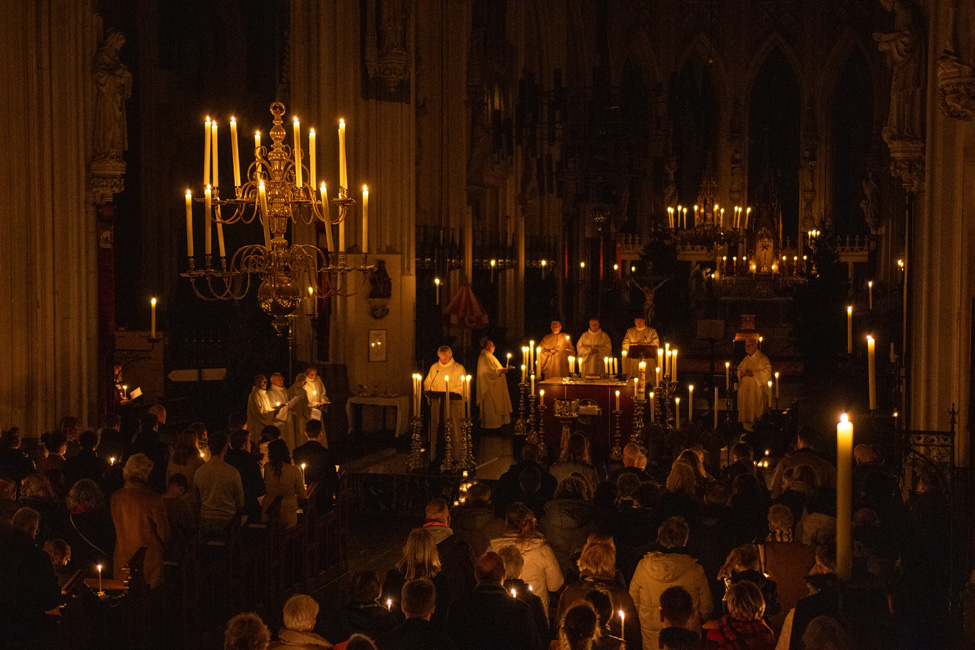 Gulden Mis in de Sint-Janskathedraal