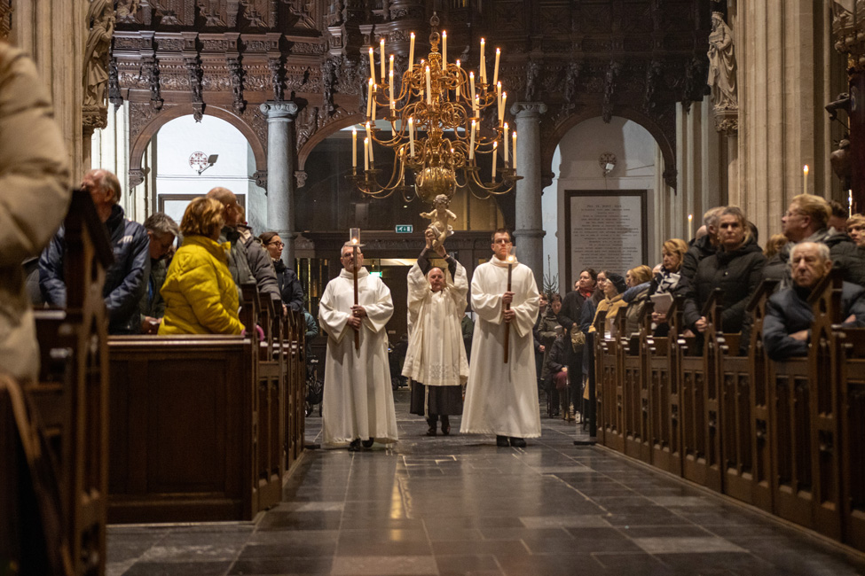 Nachtmis in de Sint-Janskathedraal