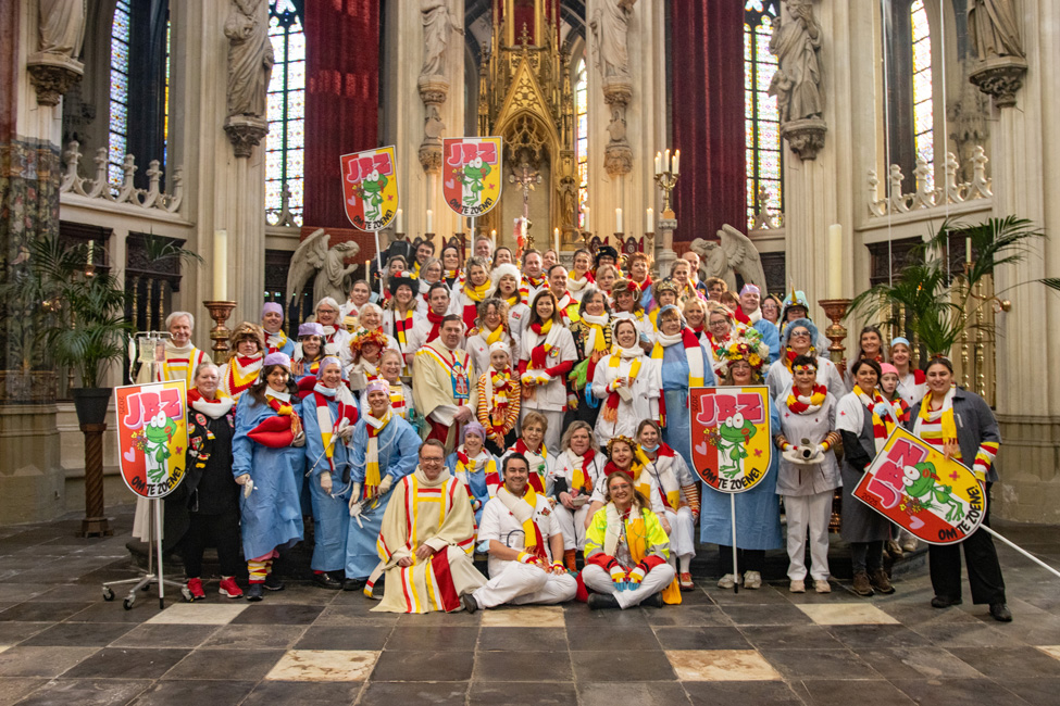 Carnavalsmis in de Kattedroal van Oeteldonk