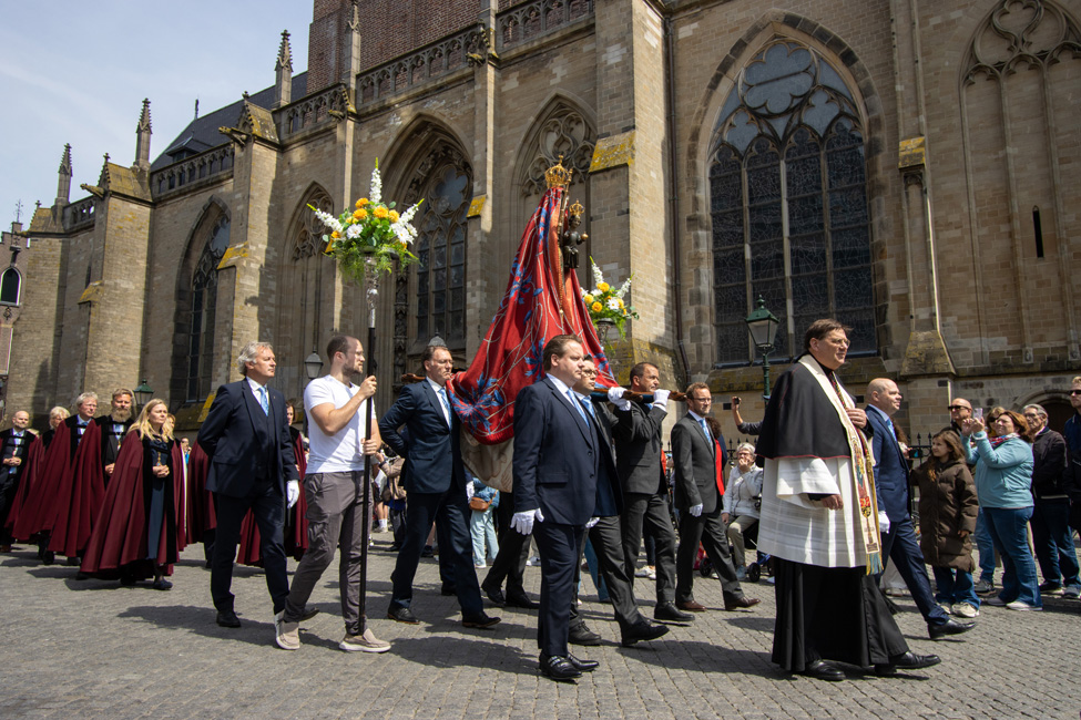 Bidtocht met de Zoete Moeder van Den Bosch